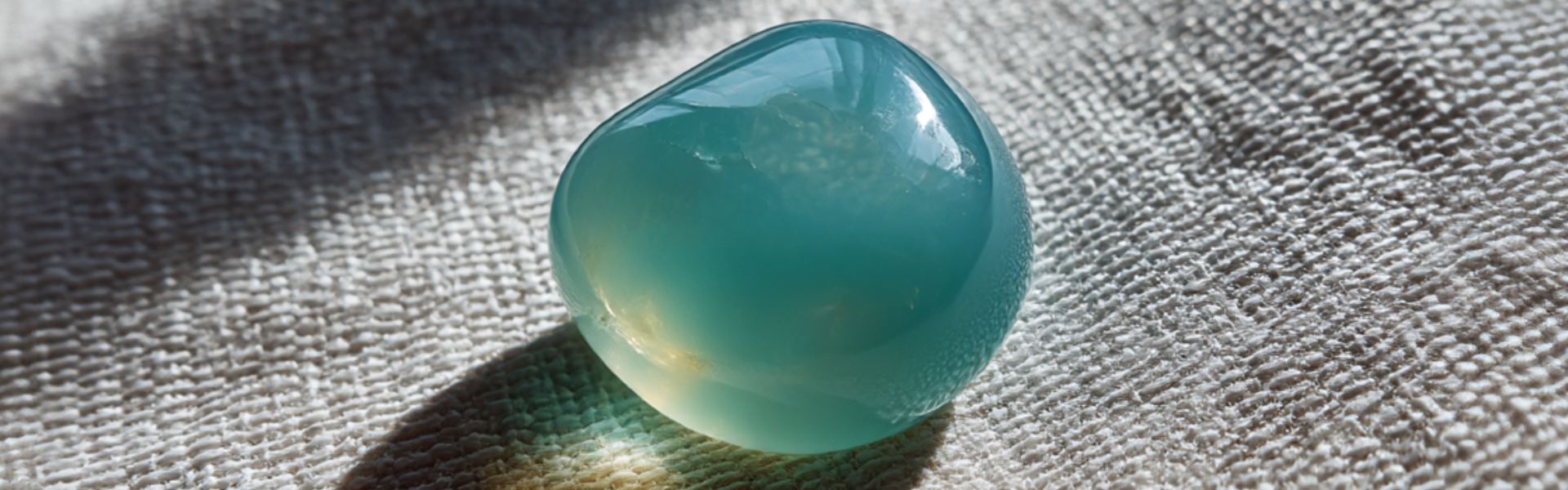 SIS Chalcedony