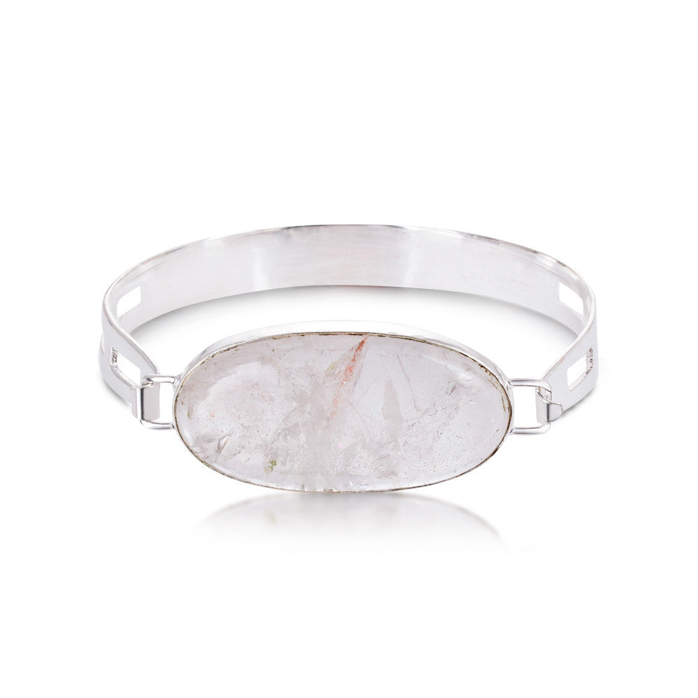 Apo Bangle. Quartz. Silver