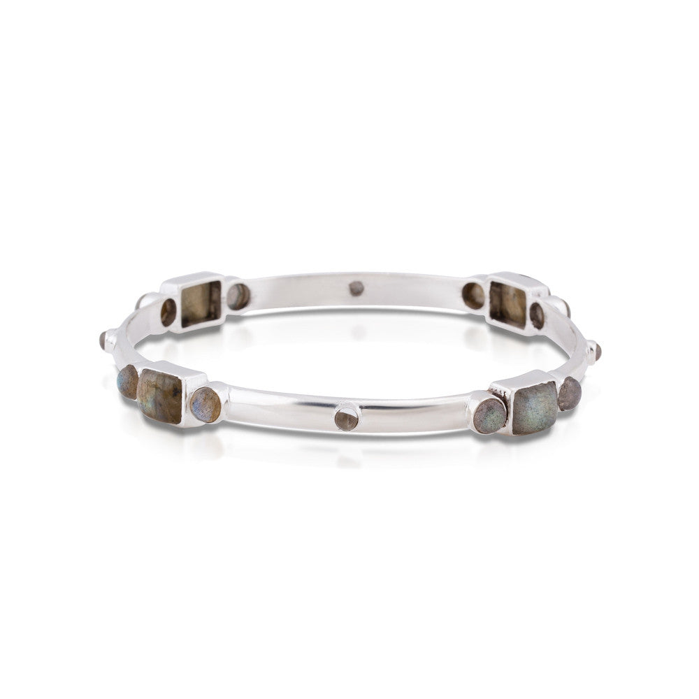 Pamukkale Bangle. Labradorite. Silver
