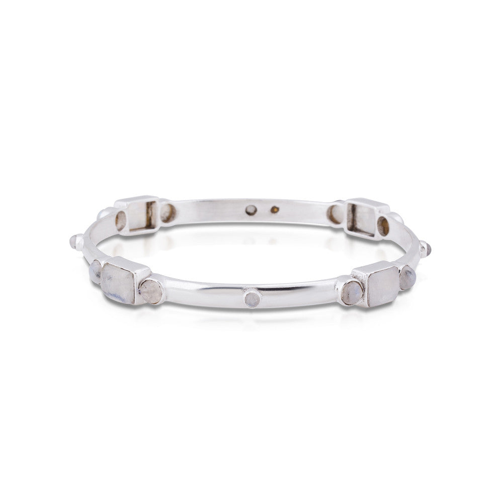 Pamukkale Bangle. Moonstone. Silver